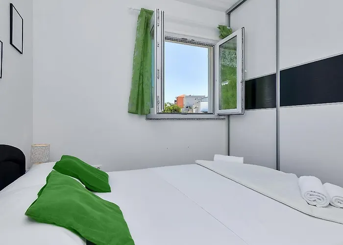 Ivana * 马卡尔斯卡